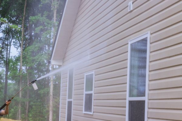 House Washing in Easton