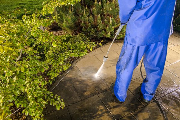 Hardscape Cleaning in Easton