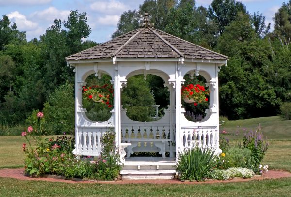 Gazebo Cleaning in Easton