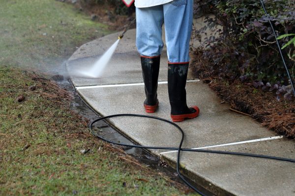 Sidewalk Pressure Cleaning in Easton