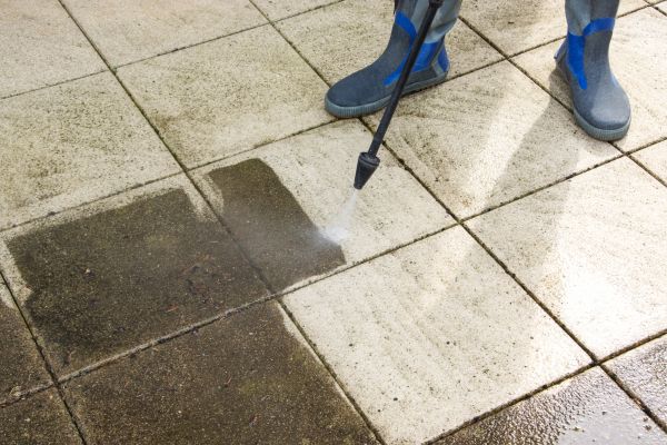 Cost of Outdoor Concrete Cleaning in Easton