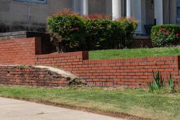 Retaining Wall Cleaning in Easton