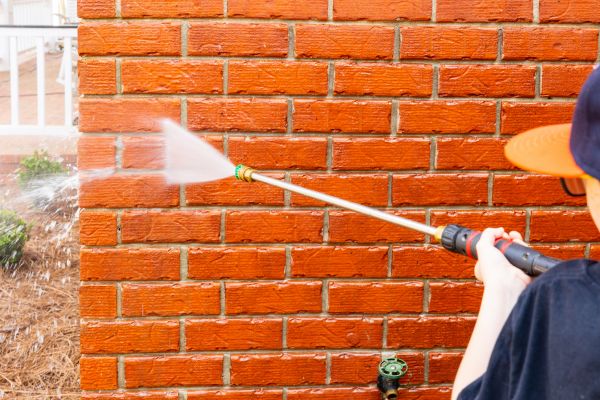 Cost of Wall Pressure Washing in Easton