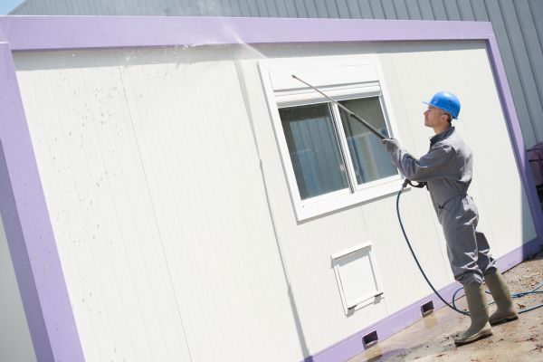 Cost of Apartment Pressure Washing in Easton